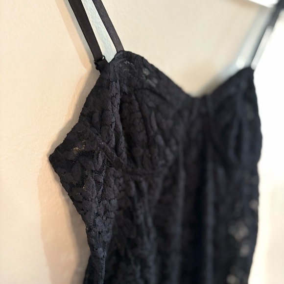 Black Lace Thong Bodysuit with Contour Panel - Picture 4 of 14